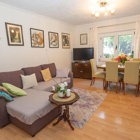 Apartment A&A Макарска Екстериор снимка