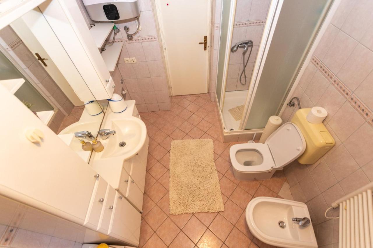 Apartment A&A Макарска Екстериор снимка